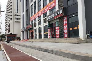 首月租金立減10%，臨深圳光明，黃江臨街一樓40~120平聯(lián)排商鋪業(yè)主直租